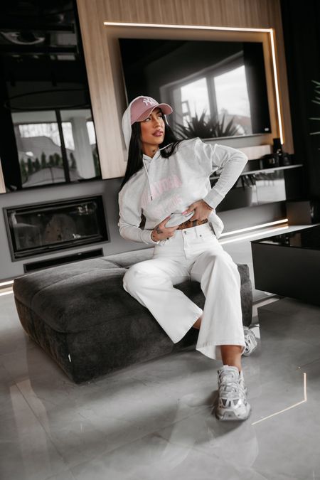 Bluza damska z kapturem ,,KIRION” Ola Voga szara