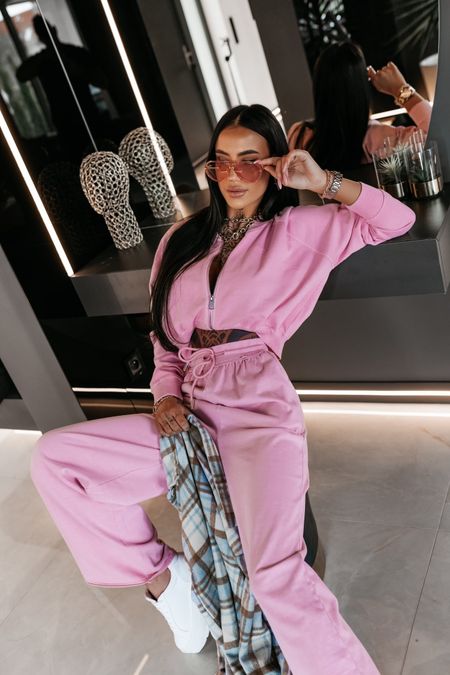 Komplet dresowy damski ,,VEIA” Ola Voga różowy