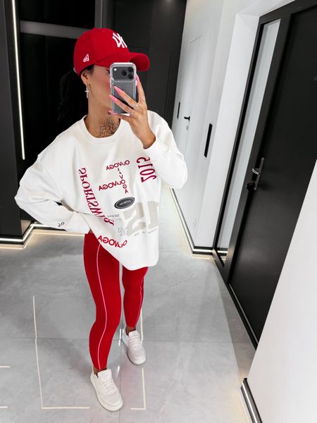 Bluza damska longsleeve ,,APARE” Ola Voga biała