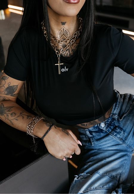 Tshirt damski slim fit BASTU Ola Voga czarny