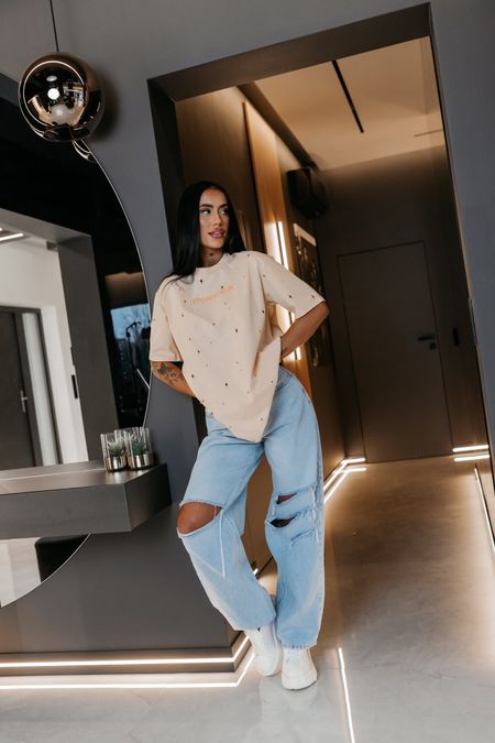 Tshirt damski oversize gwiazdki dziurki FIOVIIST Ola Voga różowy