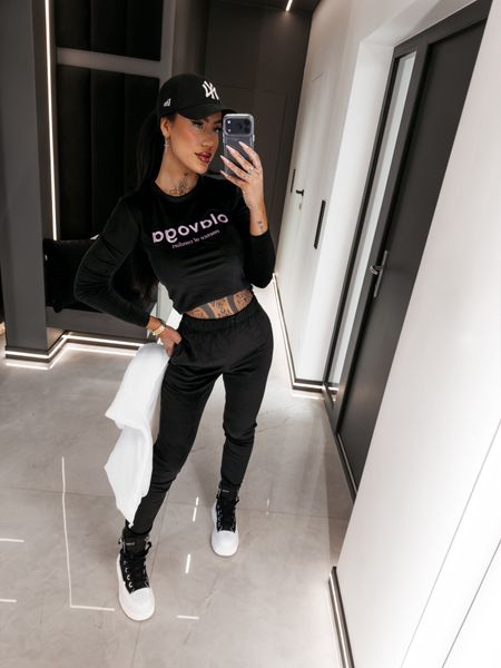 Komplet welurowy SELIRA Ola Voga czarny