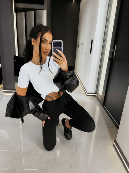 Tshirt damski slim fit BASTU Ola Voga ecru