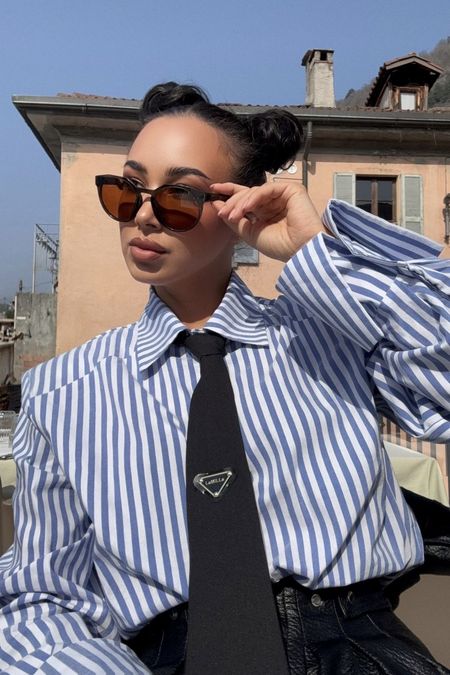 Koszula z krawatem niebieska La Milla