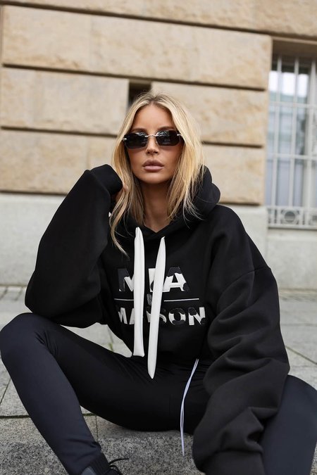 Bluza NOVA HOOD z kapturem ze ściągaczem MIA MAISON czarna