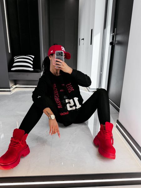 Bluza damska longsleeve ,,APARE” Ola Voga czarna