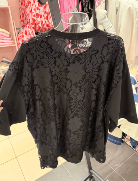 T-shirt z koronką na plecach La Milla czarny